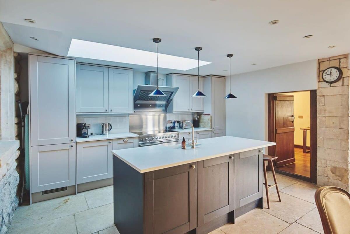 Large Stylish Luxury Cotswold Cottage - Ideal For Families, W/ Ev Charging Andoversford Kültér fotó