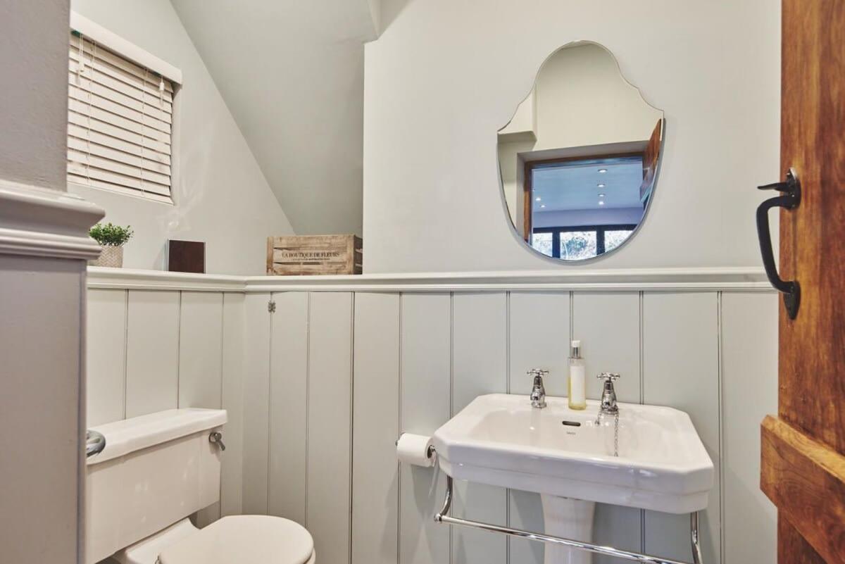 Large Stylish Luxury Cotswold Cottage - Ideal For Families, W/ Ev Charging Andoversford Kültér fotó