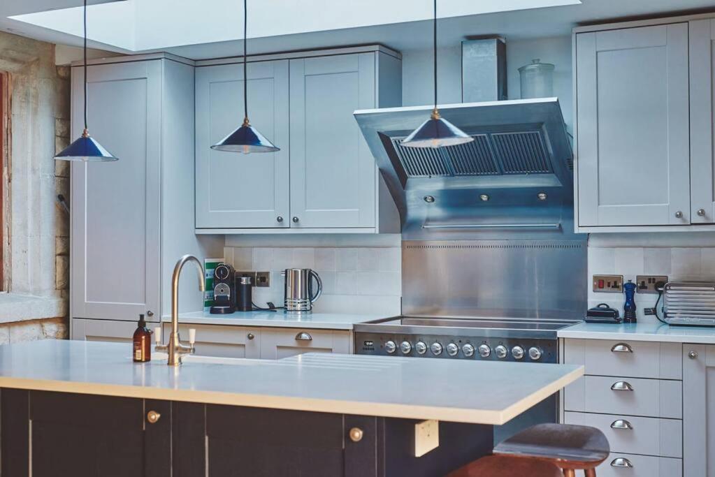 Large Stylish Luxury Cotswold Cottage - Ideal For Families, W/ Ev Charging Andoversford Kültér fotó